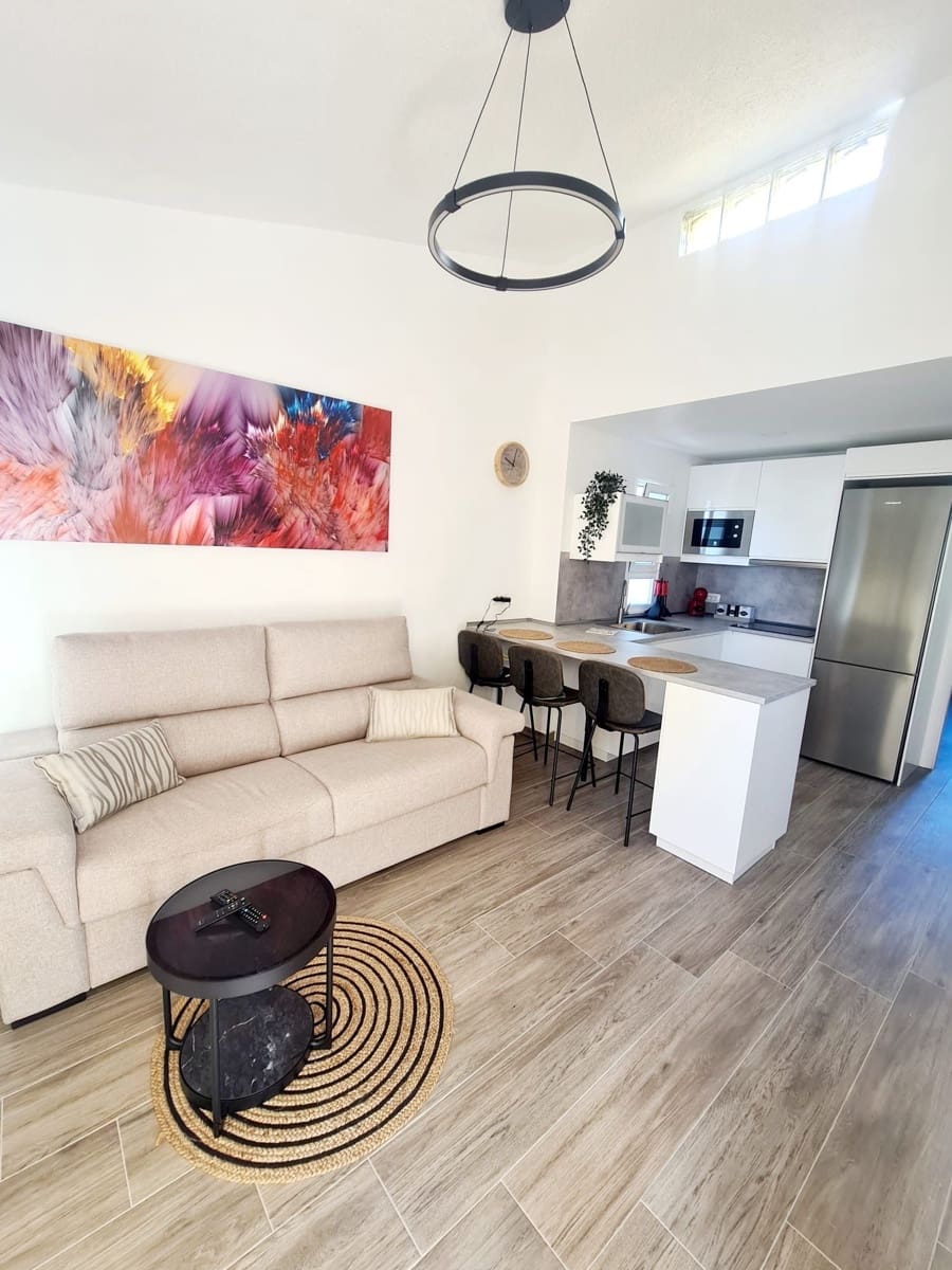1 sovrum Lägenhet att hyra i Campo Internacional med pool - 1 100 € (Ref: 10026703)