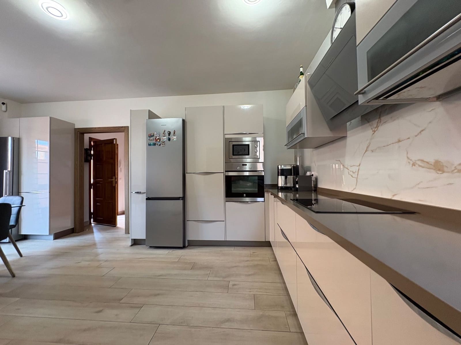3 bedroom Villa for rent in Playa del Hombre with garage - € 2,200 (Ref: 10063752)