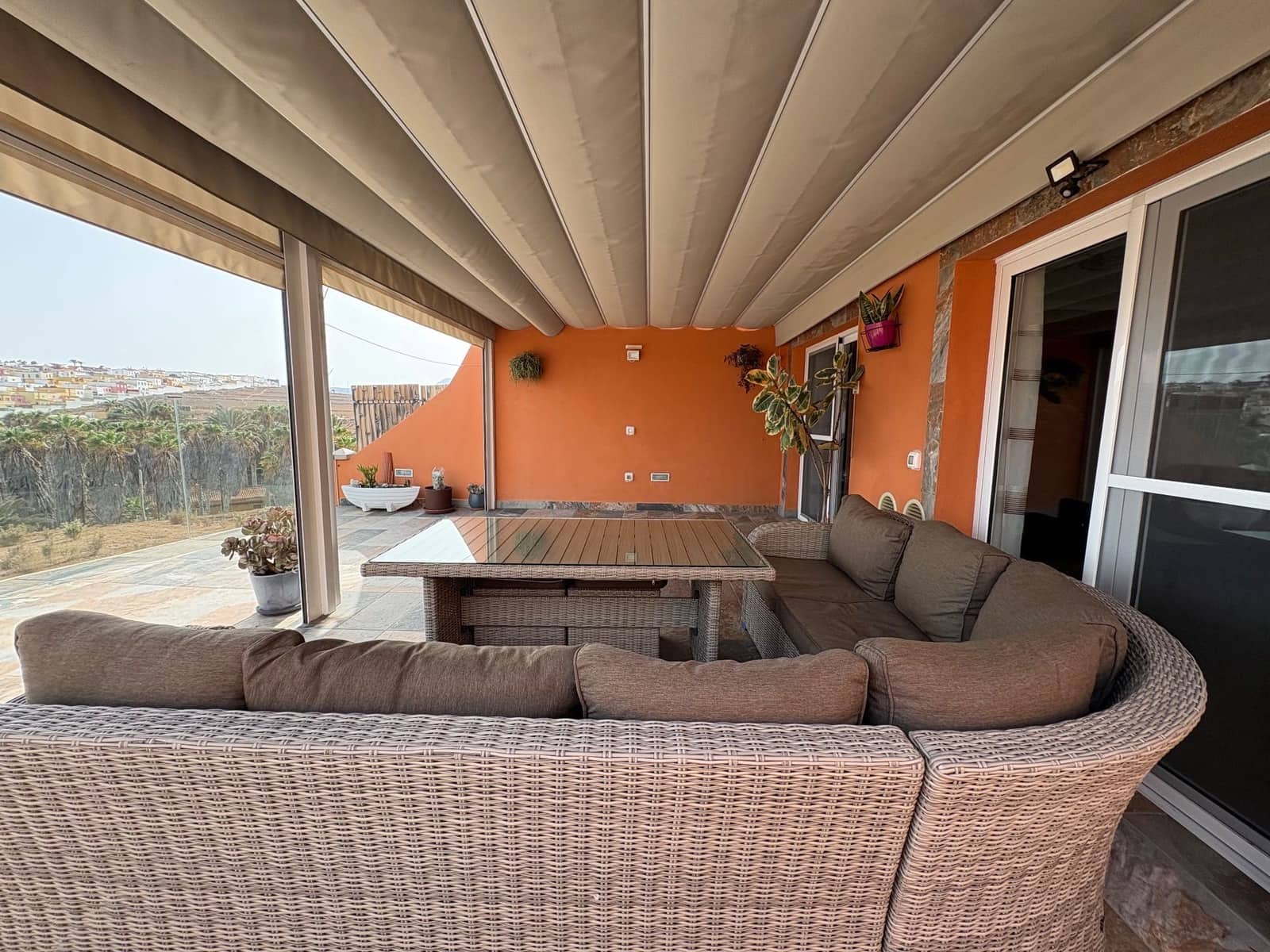 3 bedroom Villa for rent in Playa del Hombre with garage - € 2,200 (Ref: 10063752)