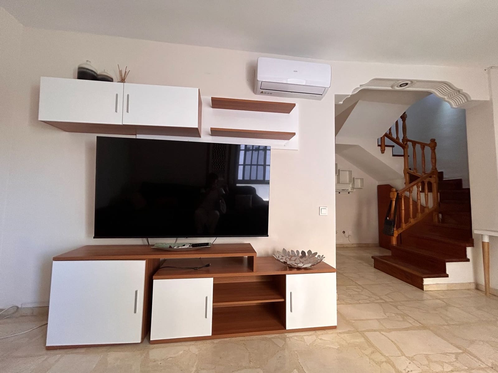 3 soverom Hus til leie i San Bartolome de Tirajana med svømmebasseng - € 1 700 (Ref: 10182451)