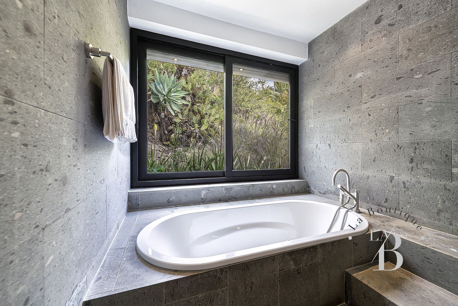 10 soveværelse Villa til salg i Monte Leon med swimmingpool garage - € 6.900.000 (Ref: 4836284)