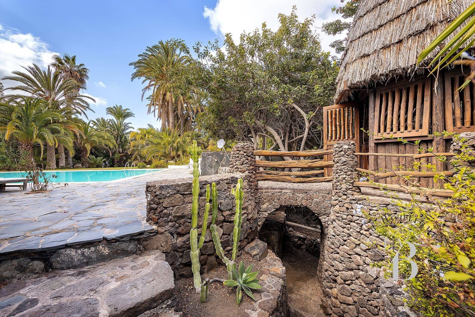 10 soveværelse Villa til salg i Monte Leon med swimmingpool garage - € 6.900.000 (Ref: 4836284)