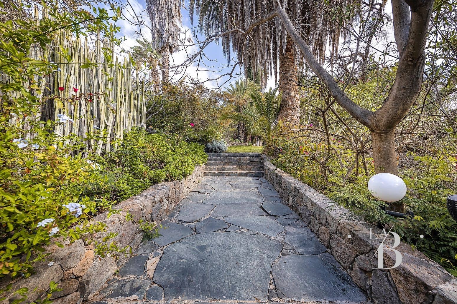 10 soveværelse Villa til salg i Monte Leon med swimmingpool garage - € 6.900.000 (Ref: 4836284)