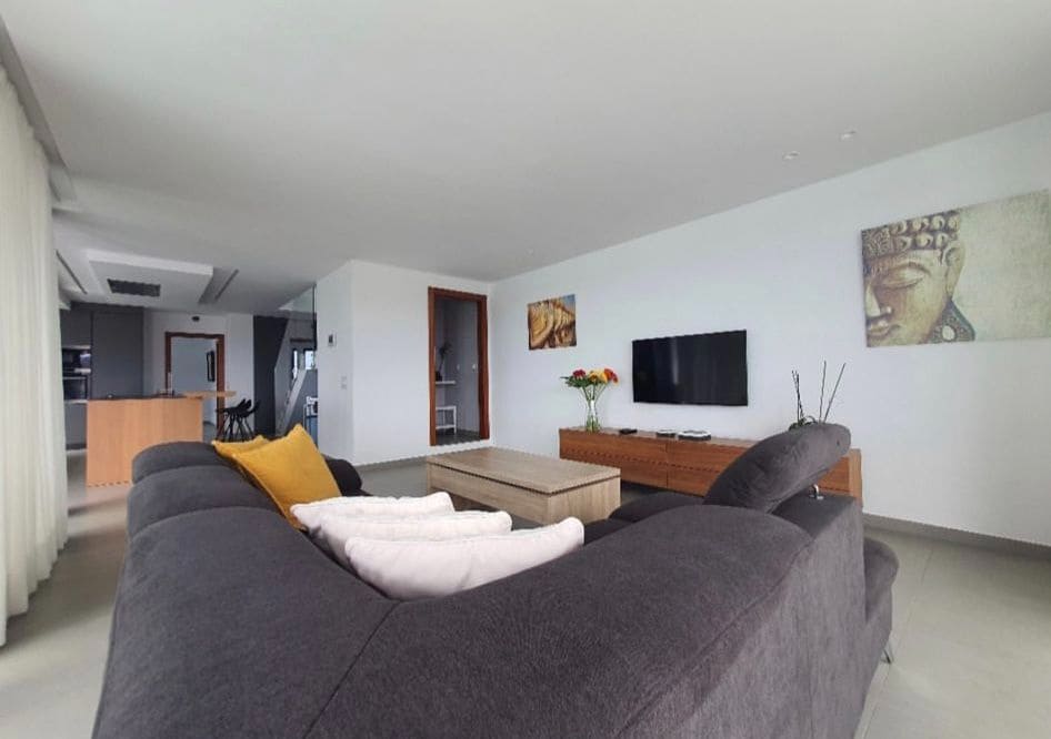 5 soverom Villa til salgs i Meloneras med svømmebasseng garasje - € 1 750 (Ref: 7707602)