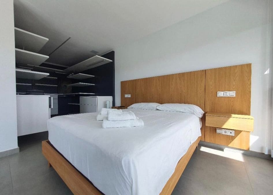 5 soverom Villa til salgs i Meloneras med svømmebasseng garasje - € 1 750 (Ref: 7707602)