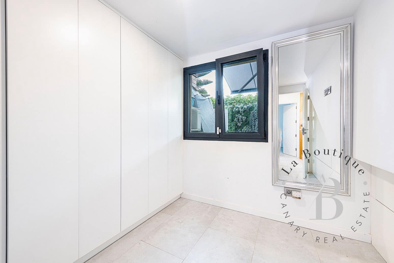 3 bedroom Bungalow for sale in Campo Internacional with pool garage - € 940,000 (Ref: 7739966)