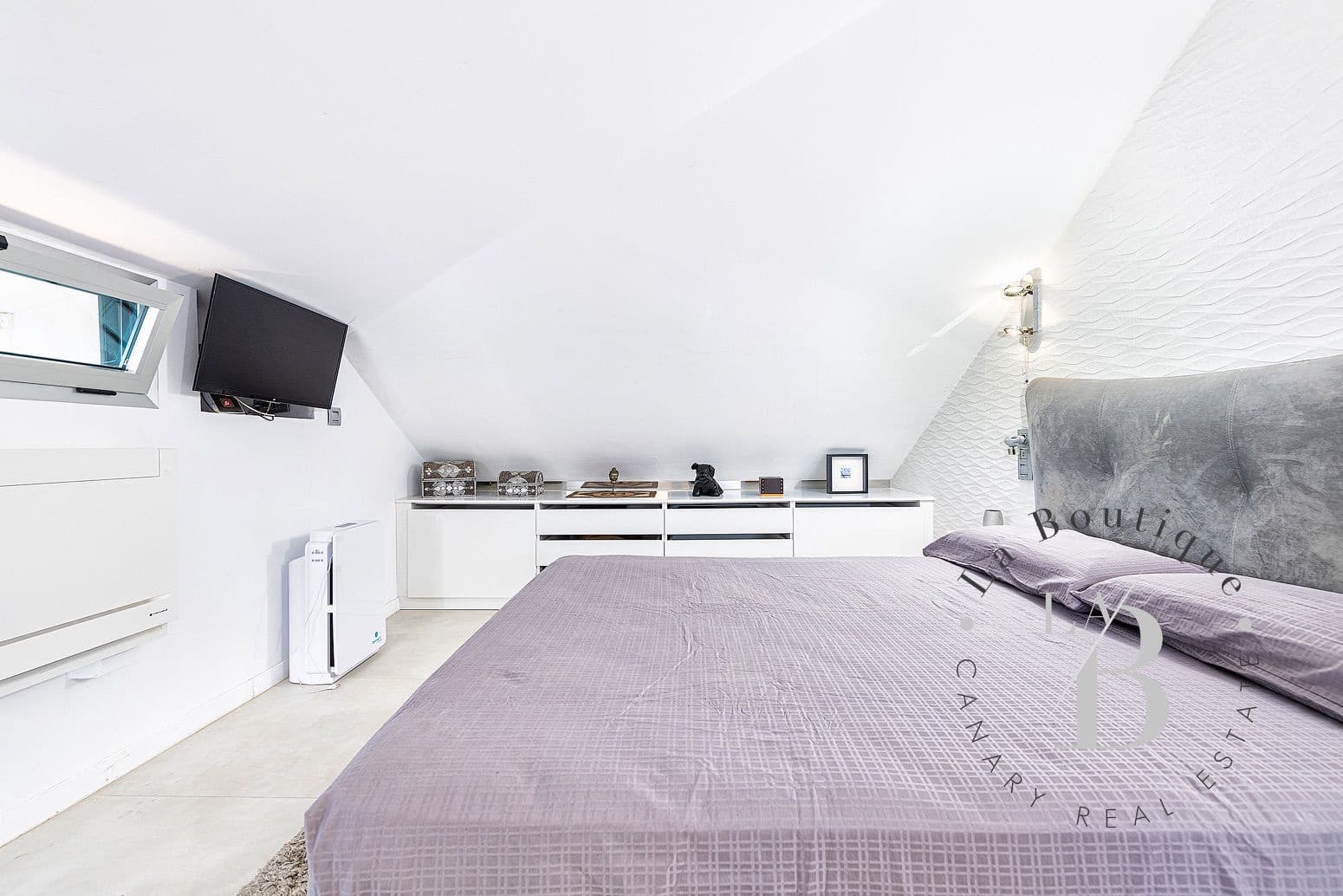 3 bedroom Bungalow for sale in Campo Internacional with pool garage - € 940,000 (Ref: 7739966)