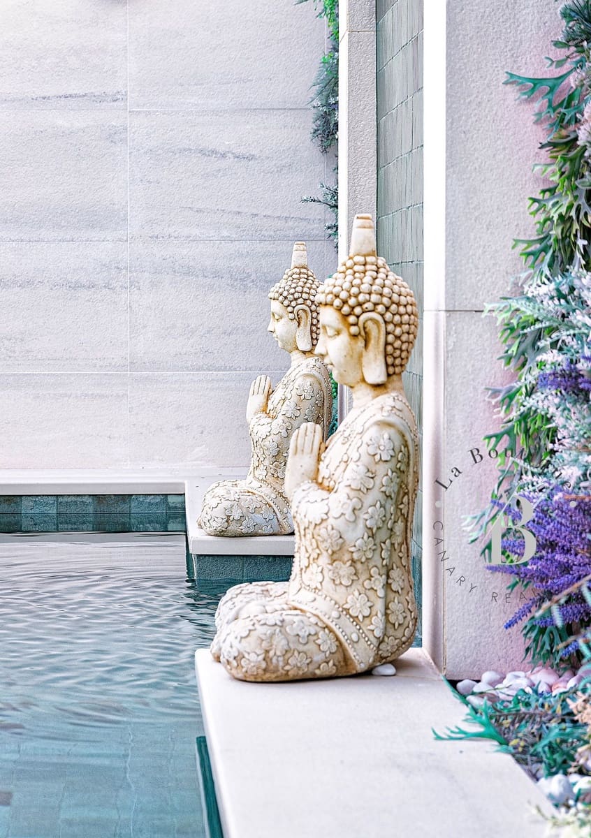 3 bedroom Bungalow for sale in Campo Internacional with pool garage - € 940,000 (Ref: 7739966)