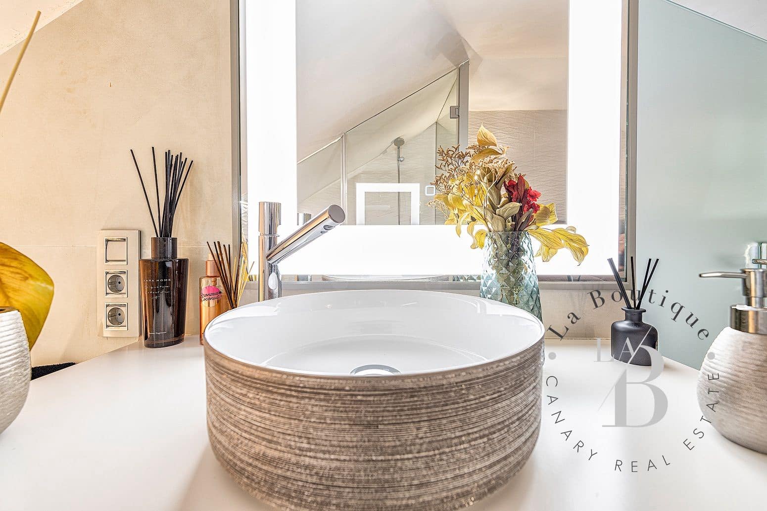 3 bedroom Bungalow for sale in Campo Internacional with pool garage - € 940,000 (Ref: 7739966)