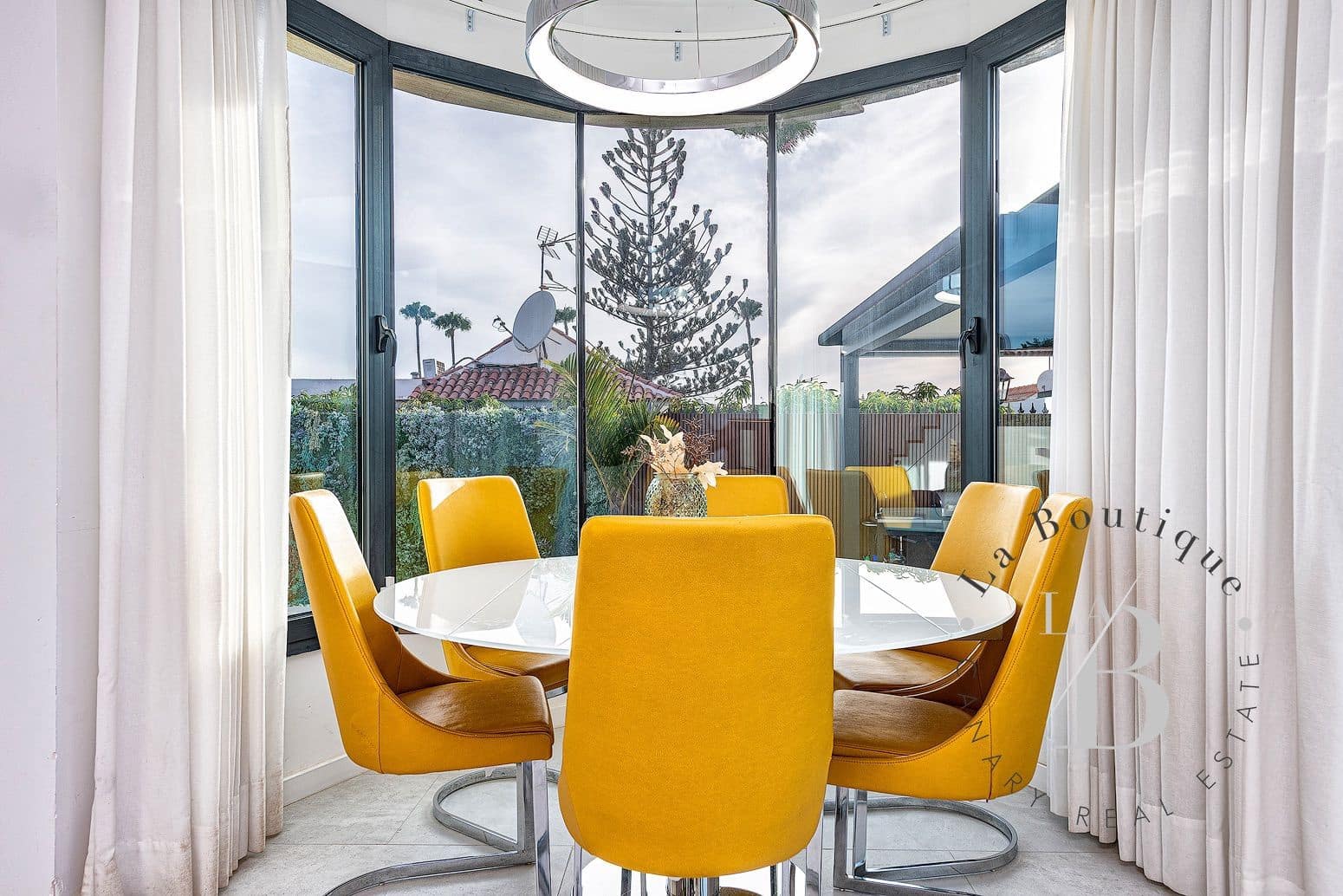 3 bedroom Bungalow for sale in Campo Internacional with pool garage - € 940,000 (Ref: 7739966)