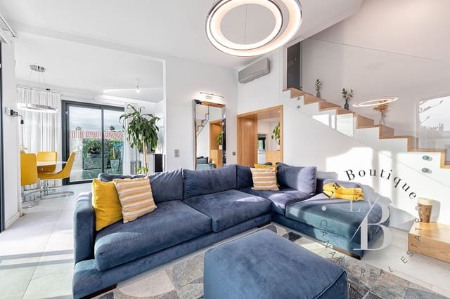 3 bedroom Bungalow for sale in Campo Internacional, San Bartolomé de Tirajana with pool garage - € 940,000 (Ref: 7739966)