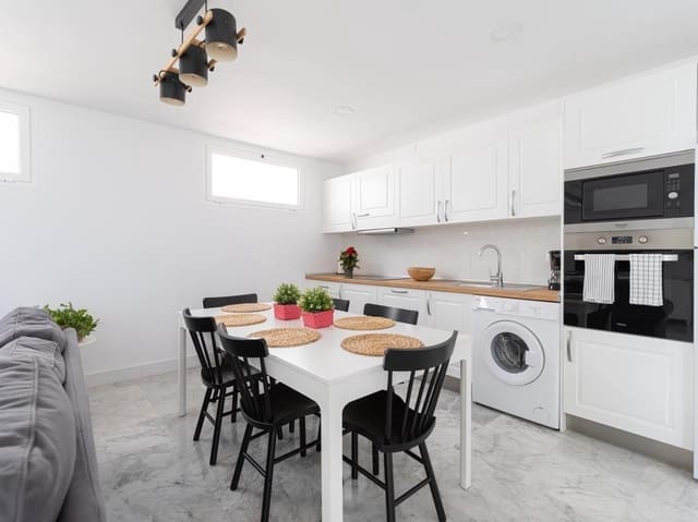 3 makuuhuone Huvila vuokrattavana paikassa Pasito Blanco, San Bartolomé de Tirajana mukana uima-altaan 
autotalli - 3 500 € (Ref: 8056418)