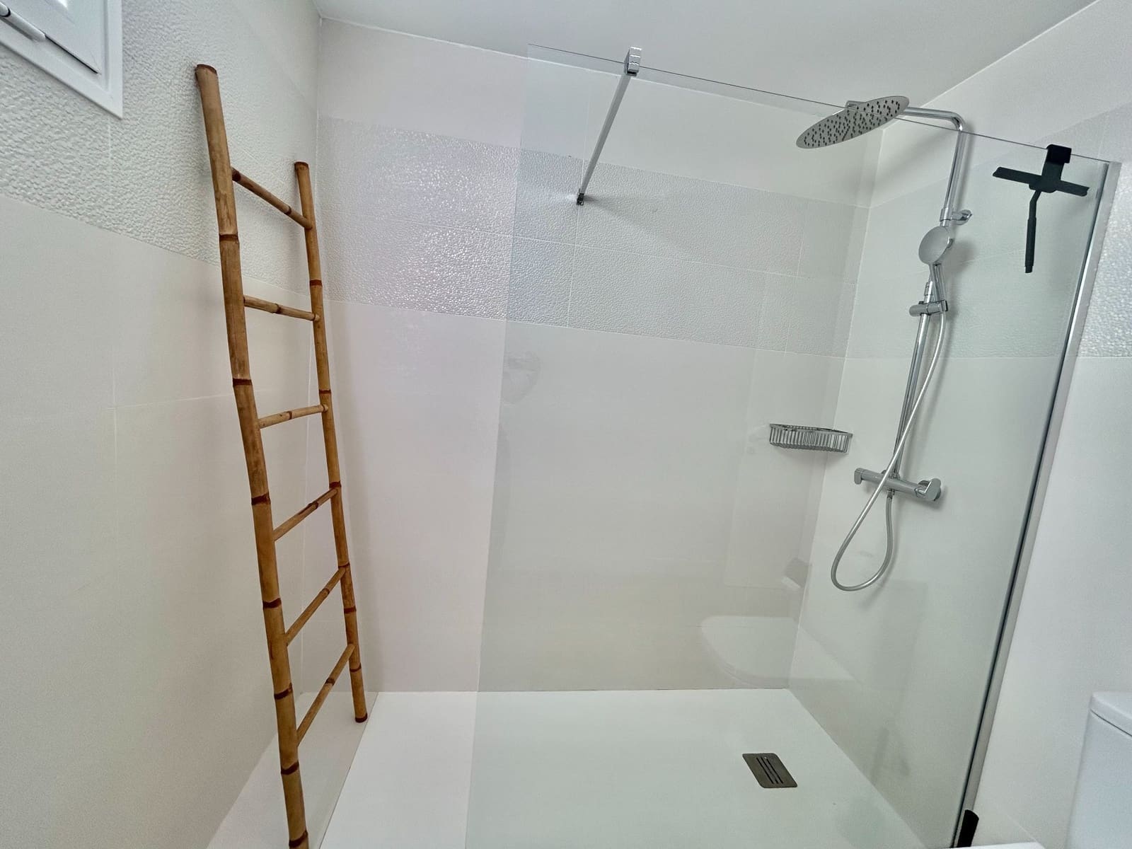 3 sypialnia Willa do wynajęcia w Pasito Blanco z basenem garażem - 3 500 € (Ref: 8056418)