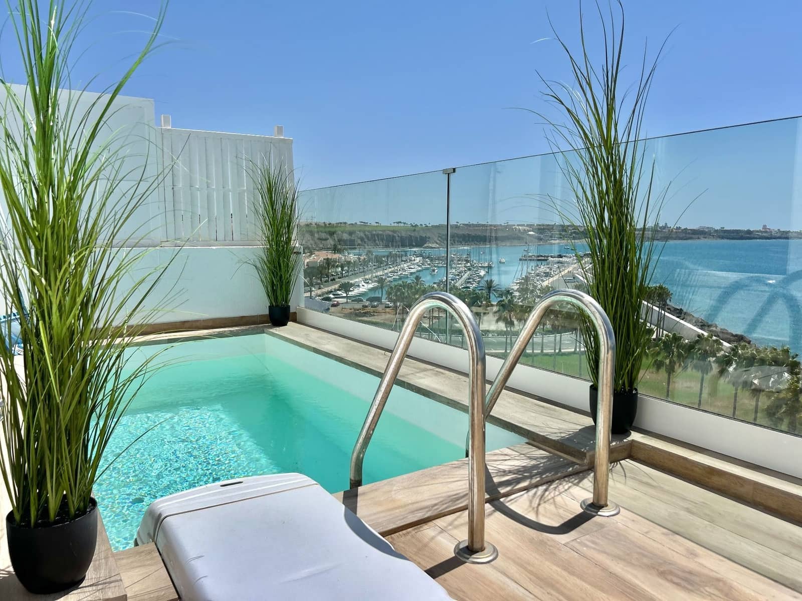 3 bedroom Villa for rent in Pasito Blanco with pool garage - € 3,500 (Ref: 8056418)