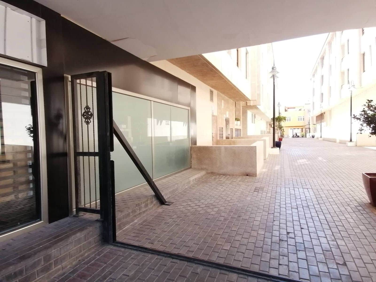 Local Commercial à vendre à Vecindario - 220 000 € (Ref: 8157871)