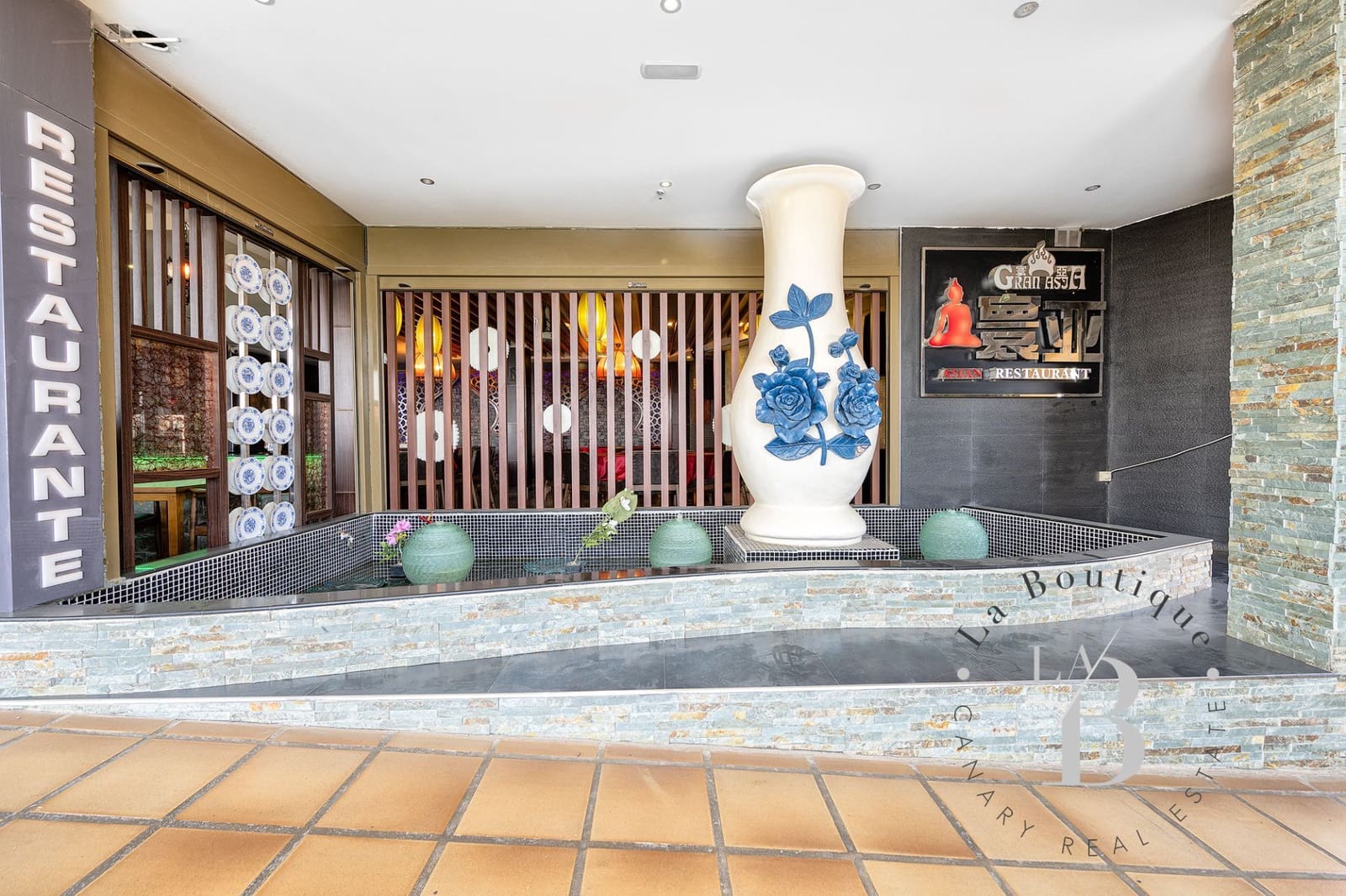 Erhverv til salg i Playa del Ingles - € 1.200.000 (Ref: 8246970)