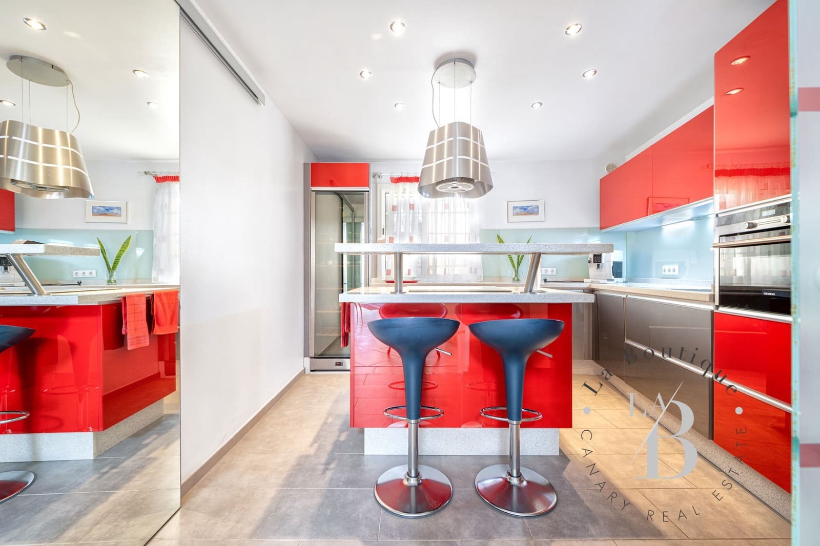 4 soveværelse Villa til salg i Playa de Mogan med garage - € 950.000 (Ref: 8287187)