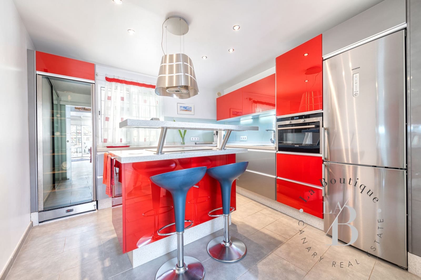 4 soveværelse Villa til salg i Playa de Mogan med garage - € 950.000 (Ref: 8287187)