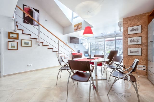 4 soveværelse Villa til salg i Playa de Mogán, Mogán med garage - € 950.000 (Ref: 8287187)