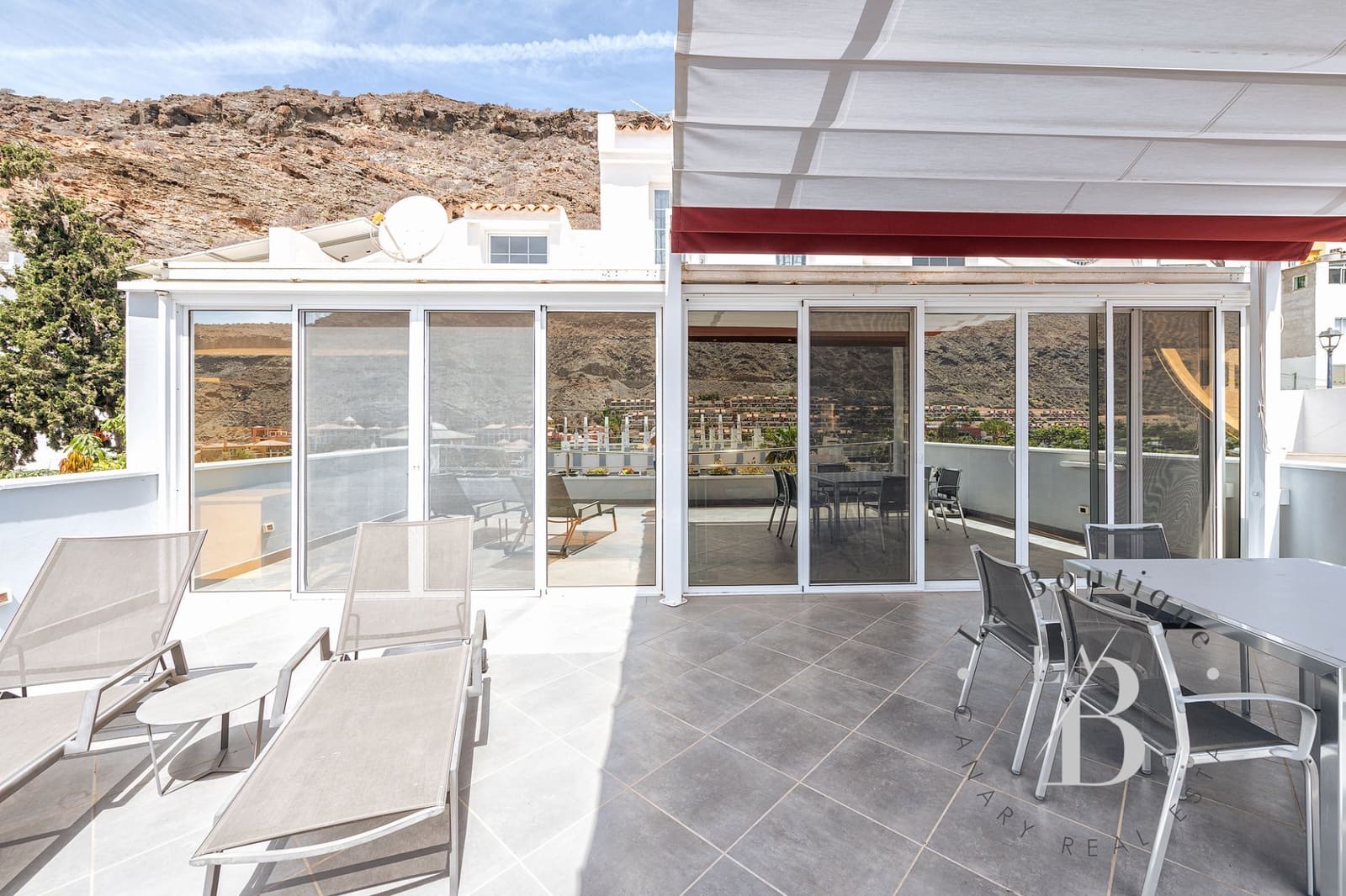 4 soveværelse Villa til salg i Playa de Mogan med garage - € 950.000 (Ref: 8287187)