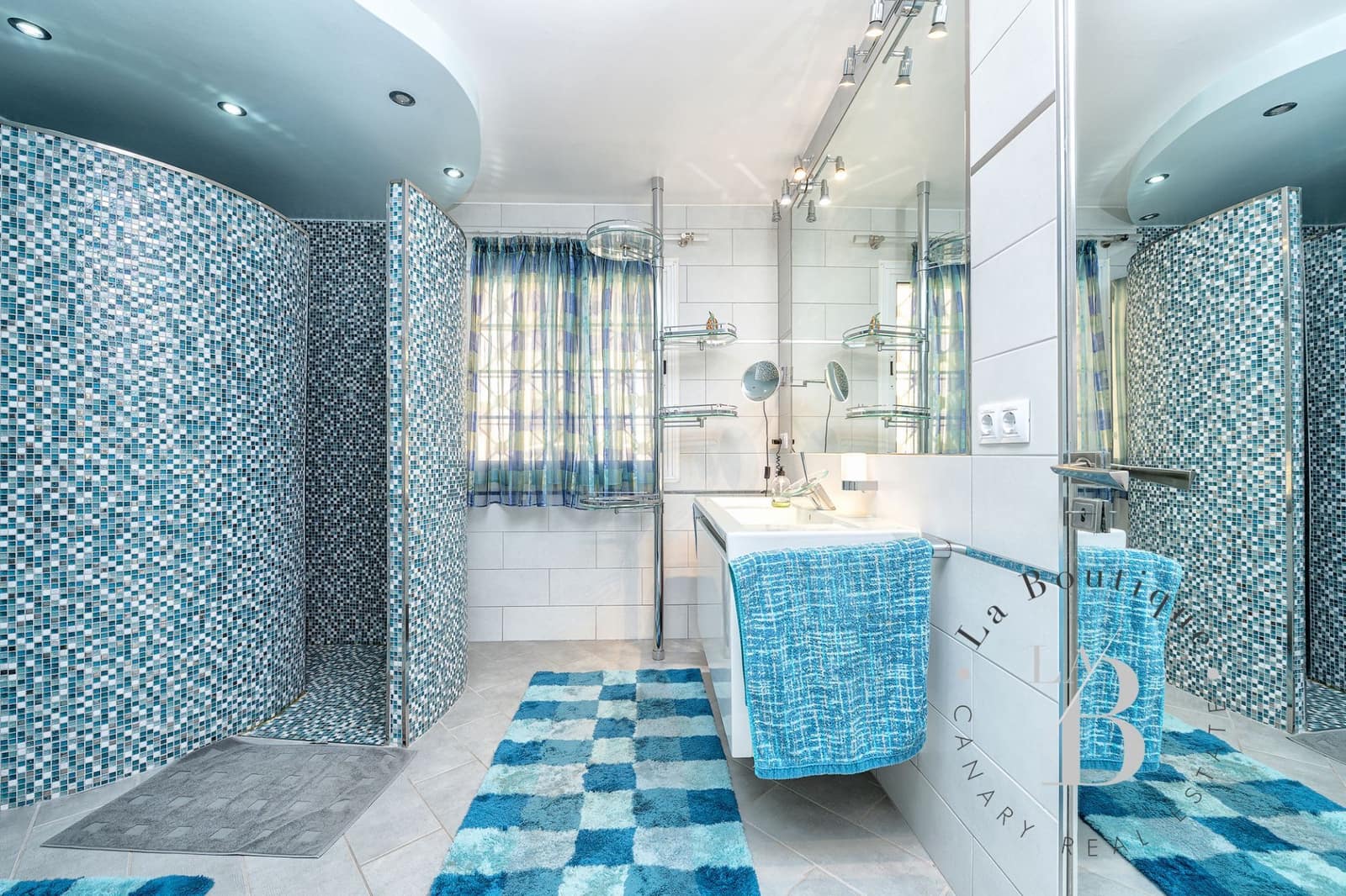 4 soveværelse Villa til salg i Playa de Mogan med garage - € 950.000 (Ref: 8287187)