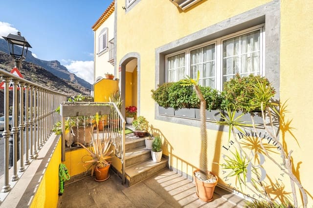 4 bedroom Townhouse for sale in Mogán with garage - € 416,000 (Ref: 8412094)
