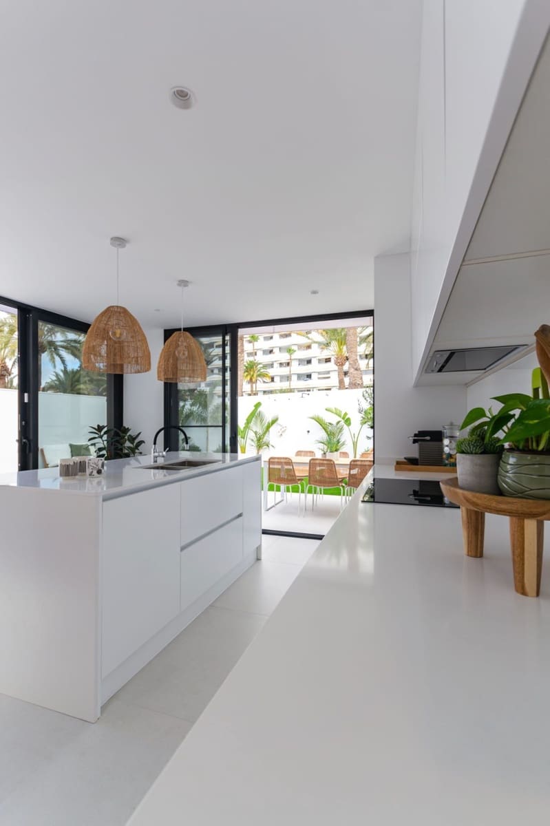 3 bedroom Villa for rent in Campo Internacional with pool - € 3,500 (Ref: 8488683)