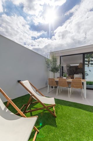 3 quarto Moradia para arrendar em Campo Internacional, San Bartolomé de Tirajana com piscina - 3 500 € (Ref: 8488683)