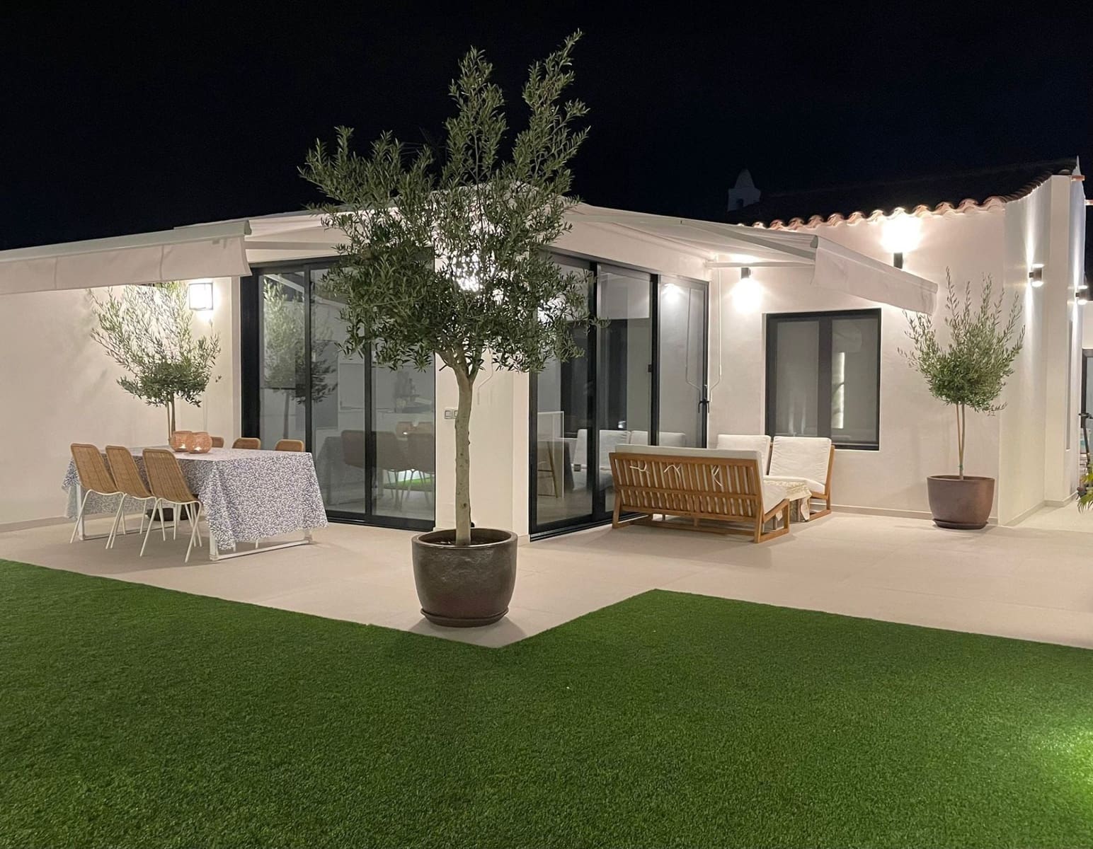 3 bedroom Villa for rent in Campo Internacional with pool - € 3,500 (Ref: 8488683)