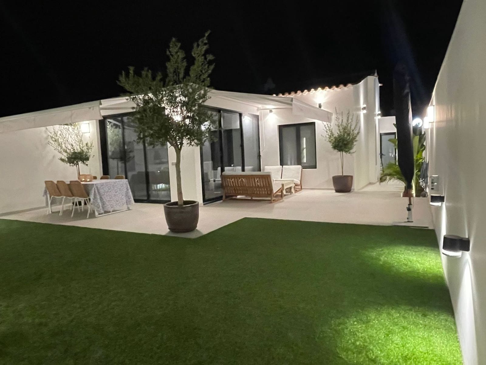 3 bedroom Villa for rent in Campo Internacional with pool - € 3,500 (Ref: 8488683)