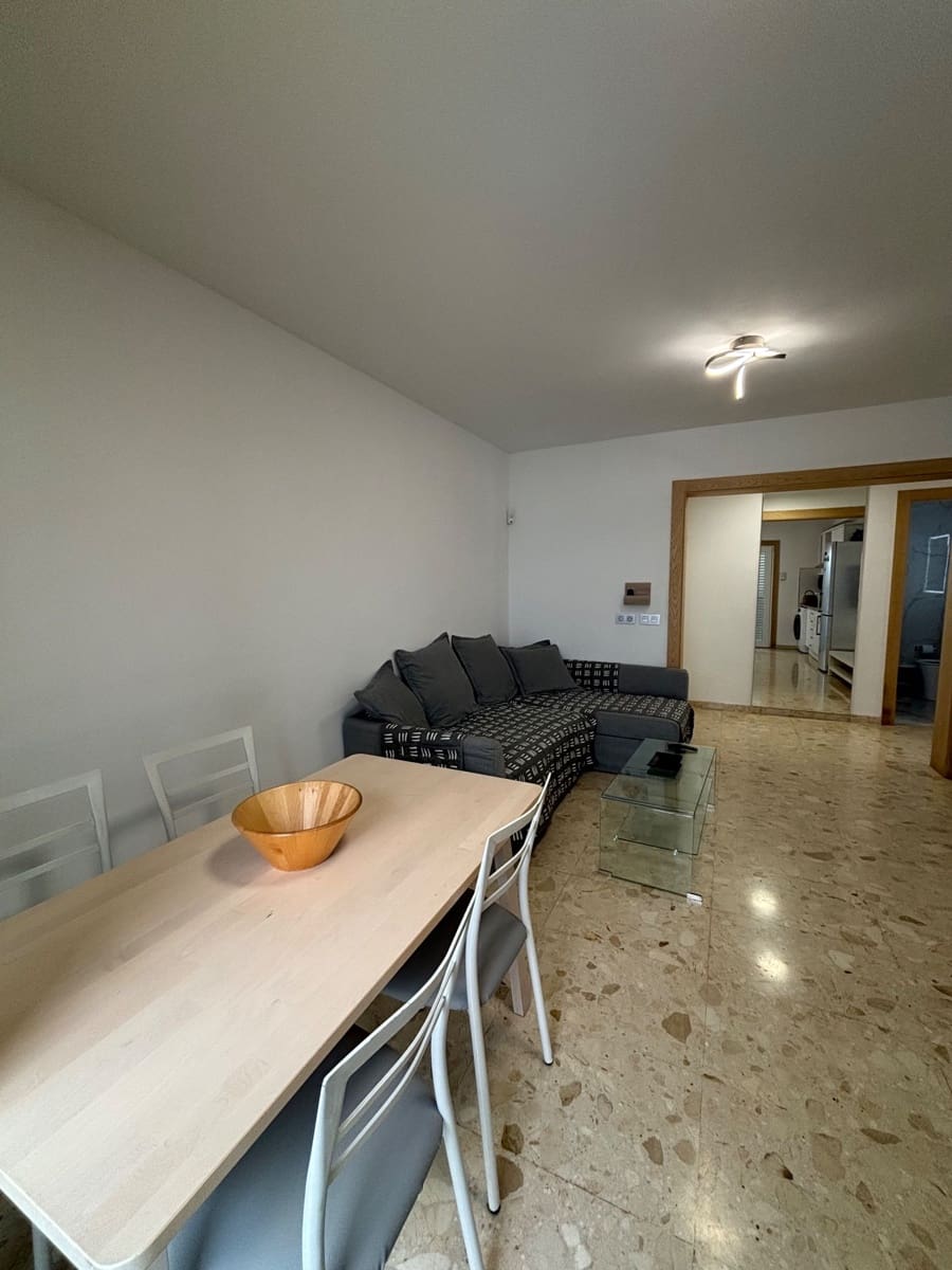 2 soveværelse Lejlighed til leje i Sonneland med swimmingpool garage - € 1.500 (Ref: 8567790)