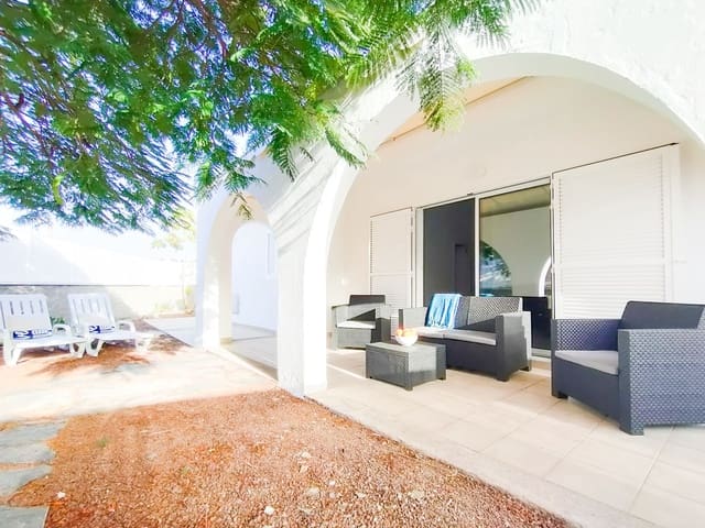 3 bedroom Bungalow for sale in Campo Internacional, San Bartolomé de Tirajana with pool garage - € 677,000 (Ref: 8601251)