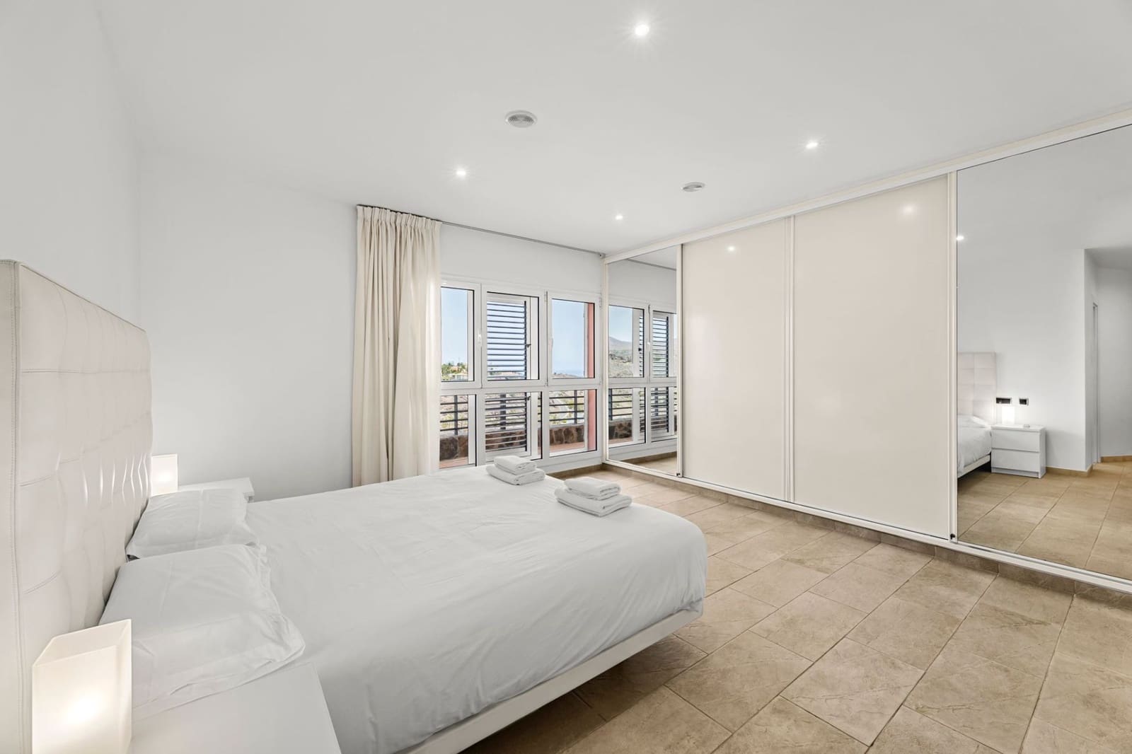 3 bedroom Villa for rent in San Agustin with garage - € 3,000 (Ref: 8723641)