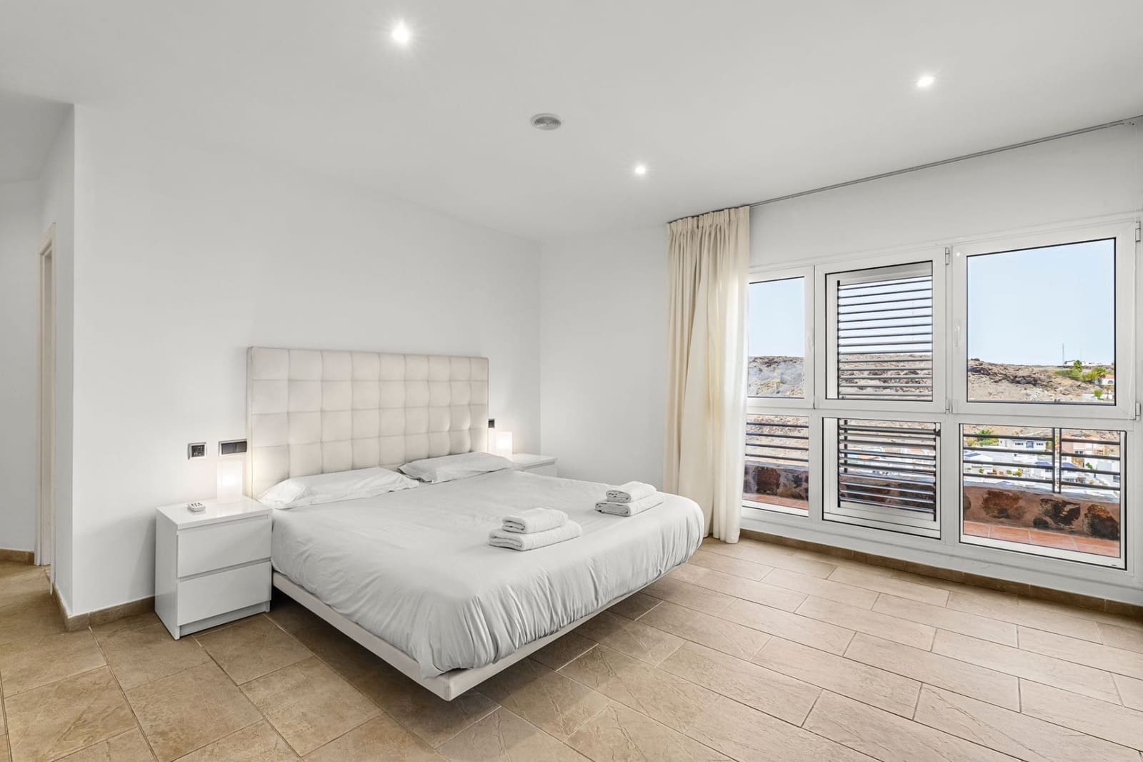 3 bedroom Villa for rent in San Agustin with garage - € 3,000 (Ref: 8723641)