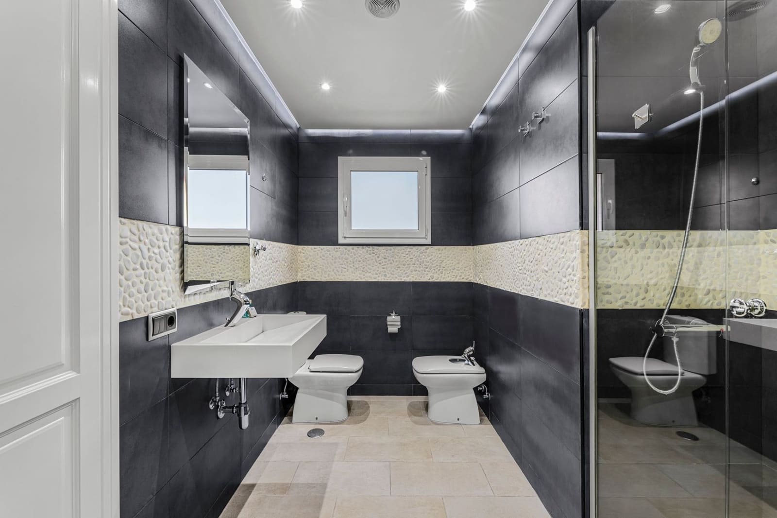 3 bedroom Villa for rent in San Agustin with garage - € 3,000 (Ref: 8723641)