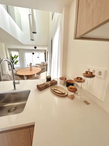 2 soveværelse Semi-Rækkehus til salg i Meloneras, San Bartolomé de Tirajana med swimmingpool garage - € 710.000 (Ref: 8766616)