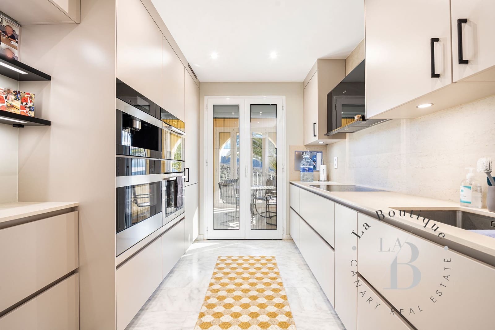 5 soverom Villa til salgs i Monte Leon med svømmebasseng garasje - € 1 035 000 (Ref: 8800778)