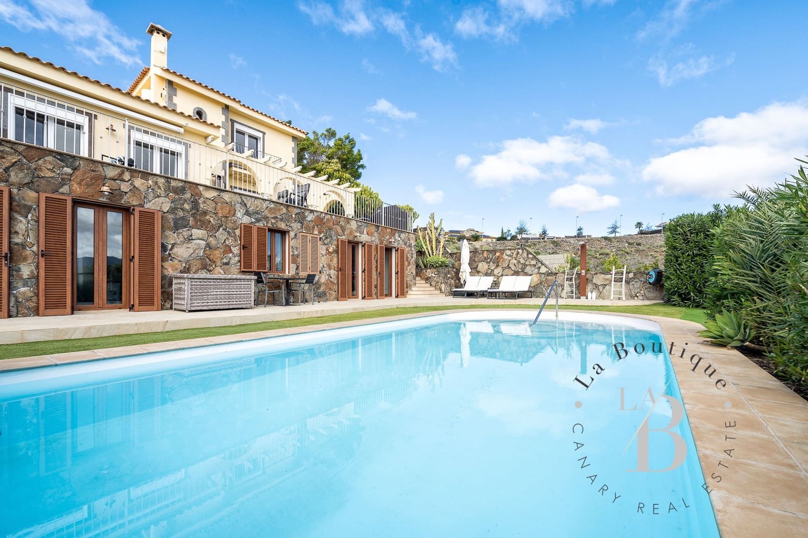 5 soverom Villa til salgs i Monte Leon med svømmebasseng garasje - € 1 035 000 (Ref: 8800778)