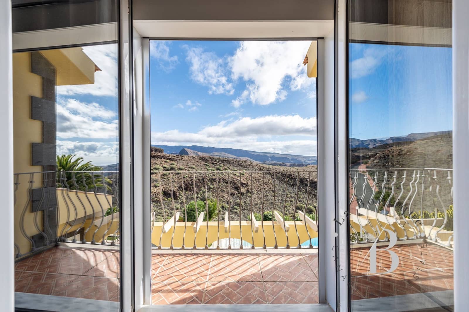 5 soverom Villa til salgs i Monte Leon med svømmebasseng garasje - € 1 035 000 (Ref: 8800778)