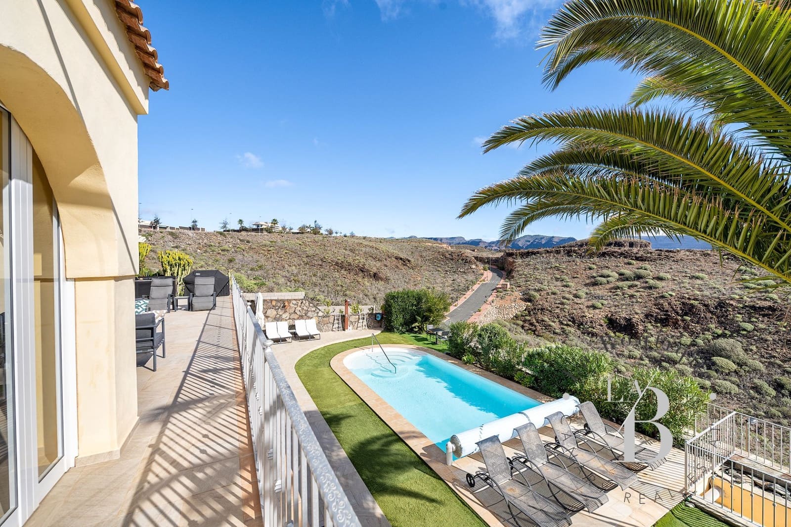 5 soverom Villa til salgs i Monte Leon med svømmebasseng garasje - € 1 035 000 (Ref: 8800778)