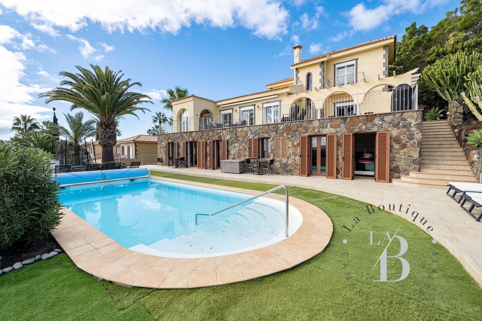 5 soverom Villa til salgs i Monte Leon med svømmebasseng garasje - € 1 035 000 (Ref: 8800778)