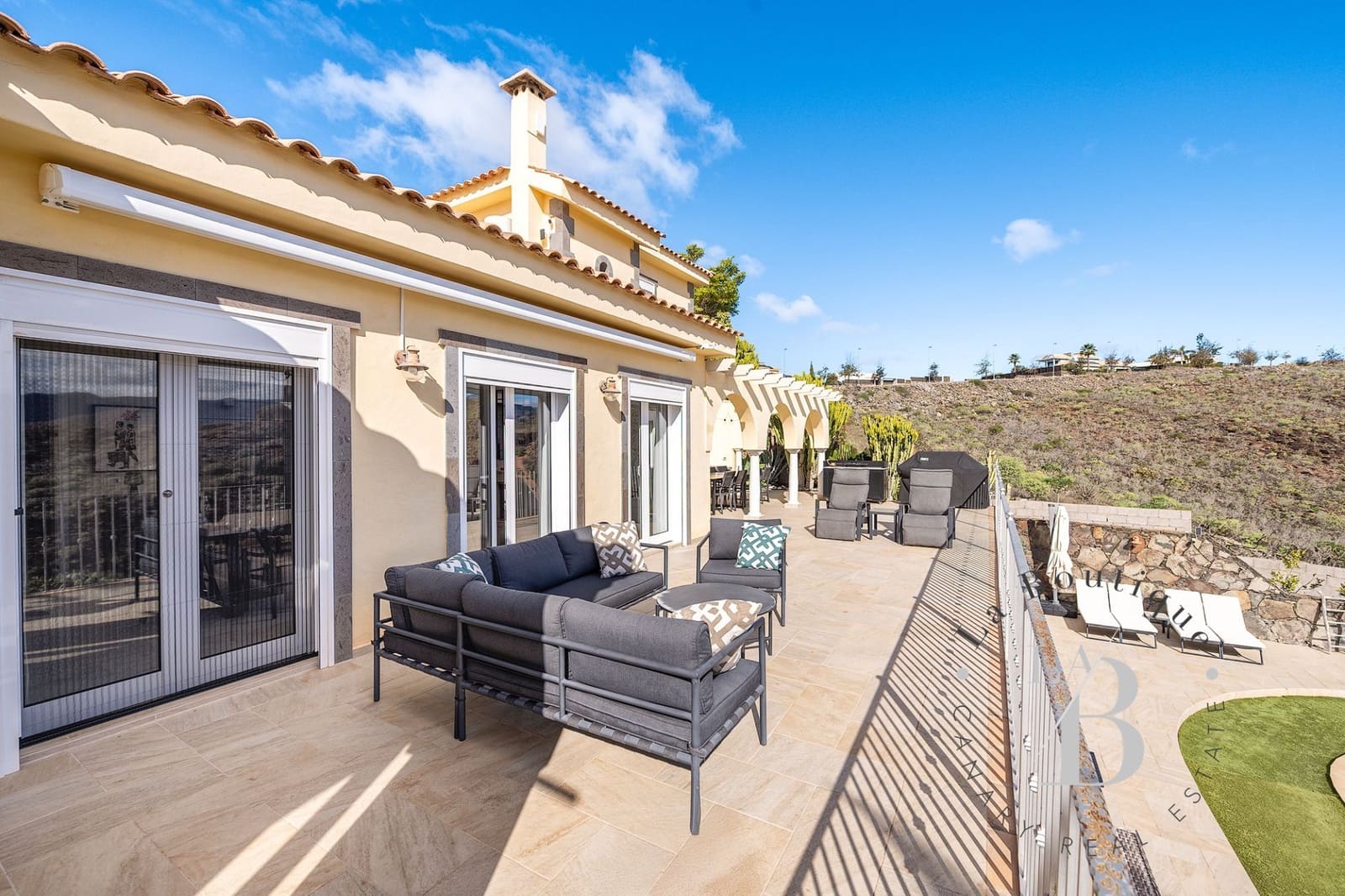 5 soverom Villa til salgs i Monte Leon med svømmebasseng garasje - € 1 035 000 (Ref: 8800778)