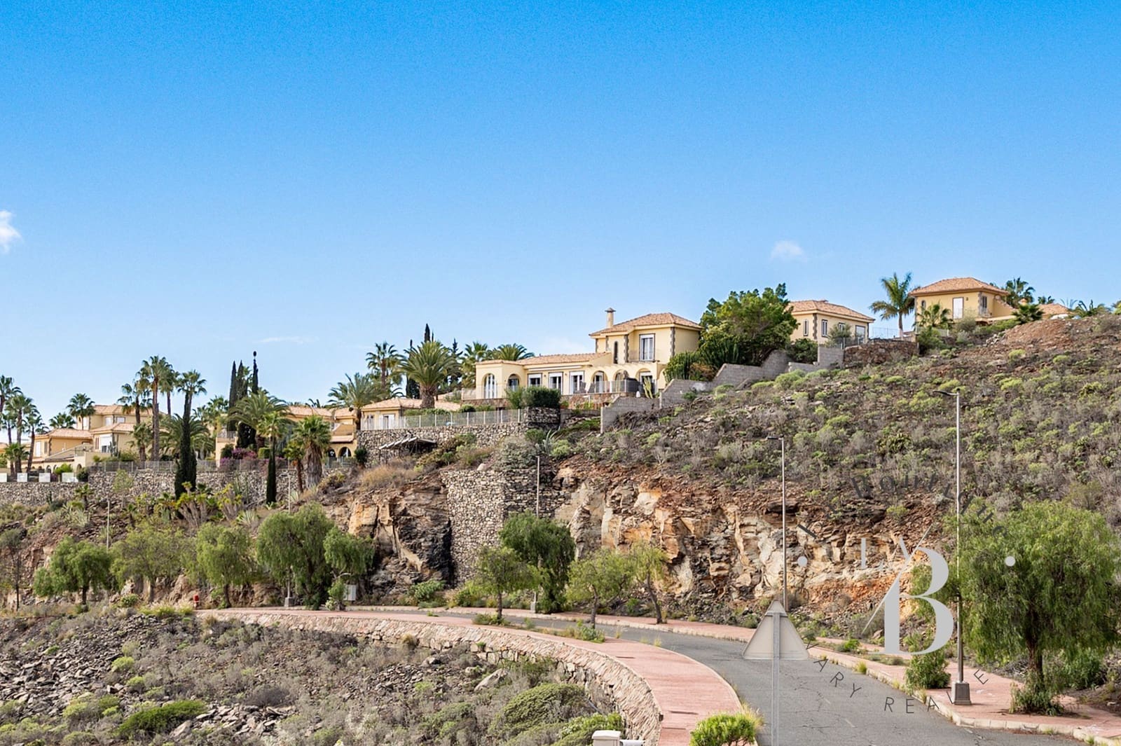 5 soverom Villa til salgs i Monte Leon med svømmebasseng garasje - € 1 035 000 (Ref: 8800778)