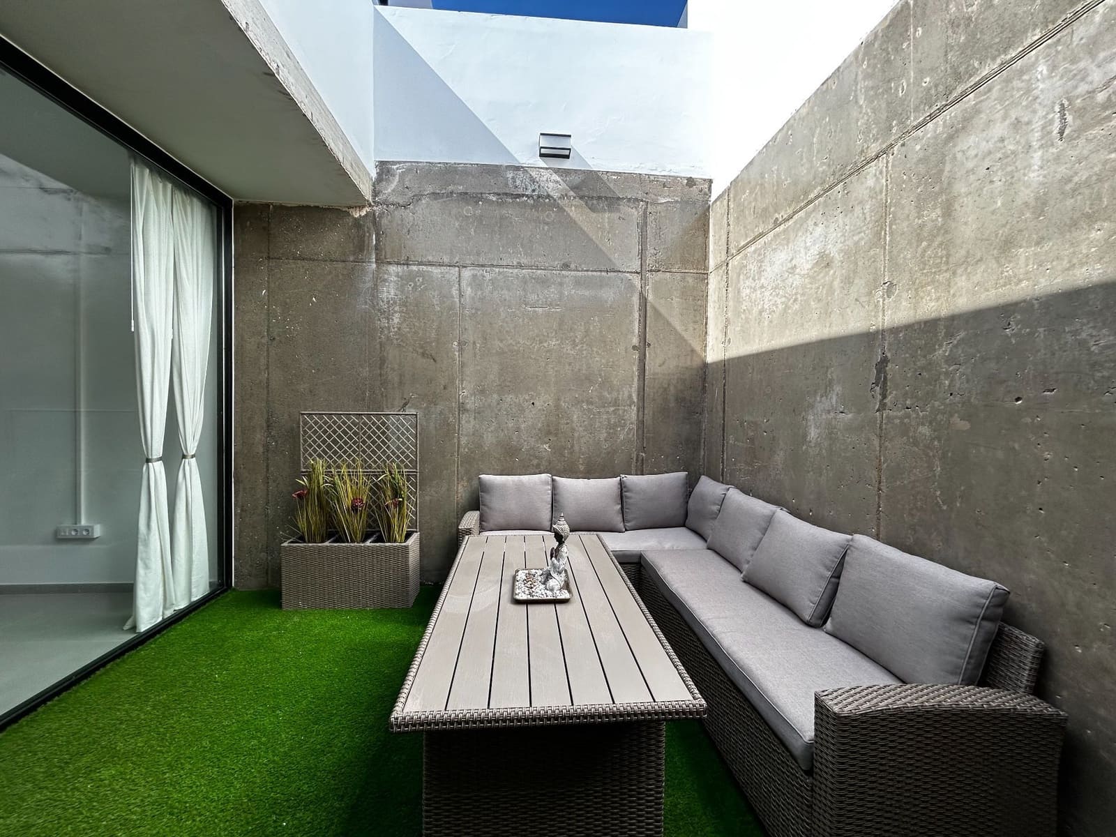 2 soveværelse Lejlighed til leje i Meloneras med garage - € 1.600 (Ref: 8840725)