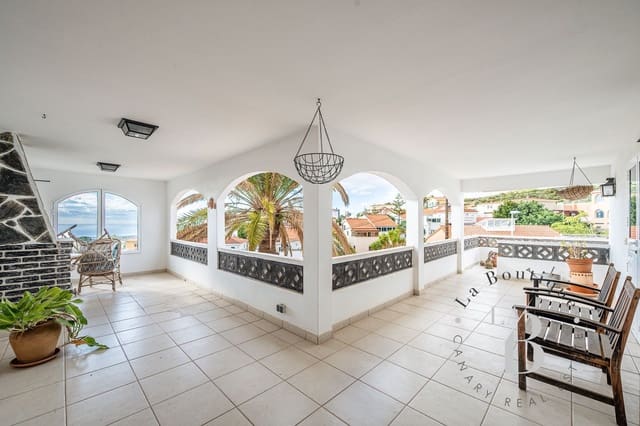 6 soveværelse Villa til salg i Telde med garage - € 399.900 (Ref: 8866738)