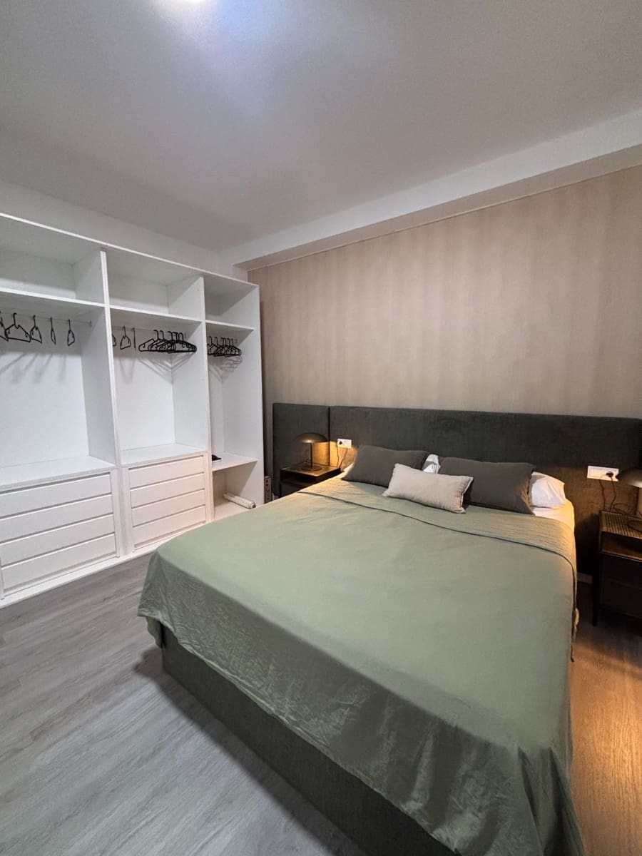 2 bedroom Flat for rent in Las Palmas de Gran Canaria - € 980 (Ref: 8892703)