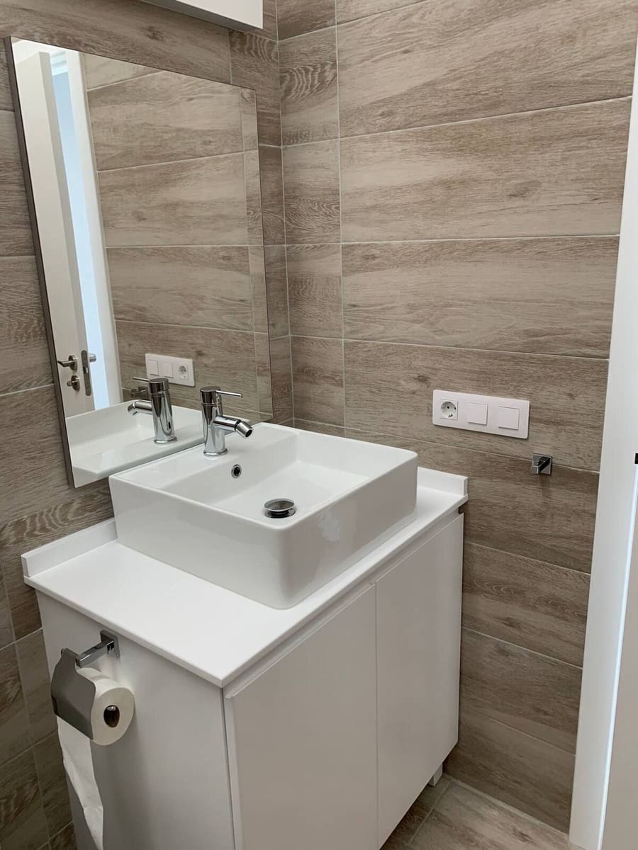 2 quarto Bungalow para arrendar em Playa del Ingles com piscina - 1 600 € (Ref: 8998391)