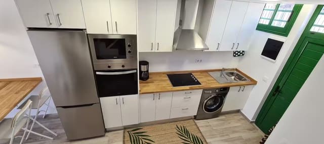 2 quarto Bungalow para arrendar em Playa del Inglés, San Bartolomé de Tirajana com piscina - 1 600 € (Ref: 8998391)