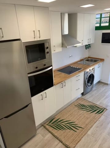 2 quarto Bungalow para arrendar em Playa del Inglés, San Bartolomé de Tirajana com piscina - 1 600 € (Ref: 8998391)