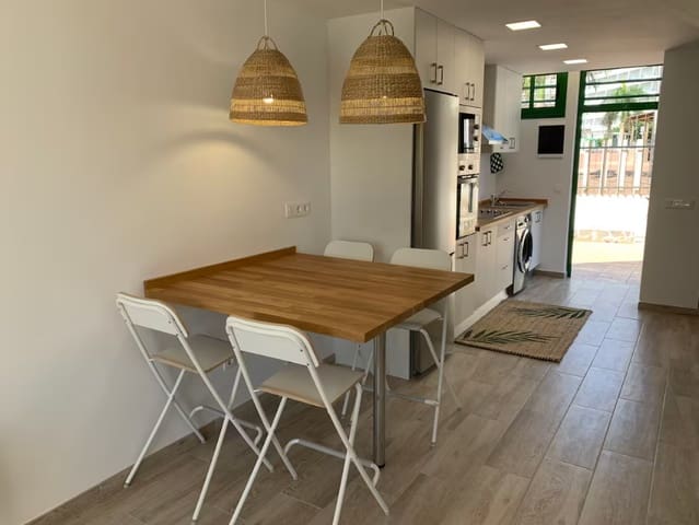 2 quarto Bungalow para arrendar em Playa del Inglés, San Bartolomé de Tirajana com piscina - 1 600 € (Ref: 8998391)